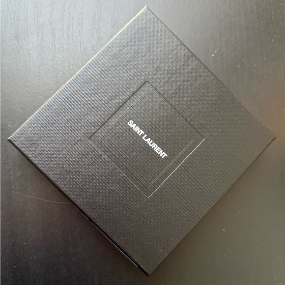 Saint Laurent cardholder with a mirror - Picture 4 of 13